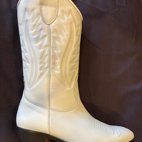Cowboy boots - Picture 1 of 3